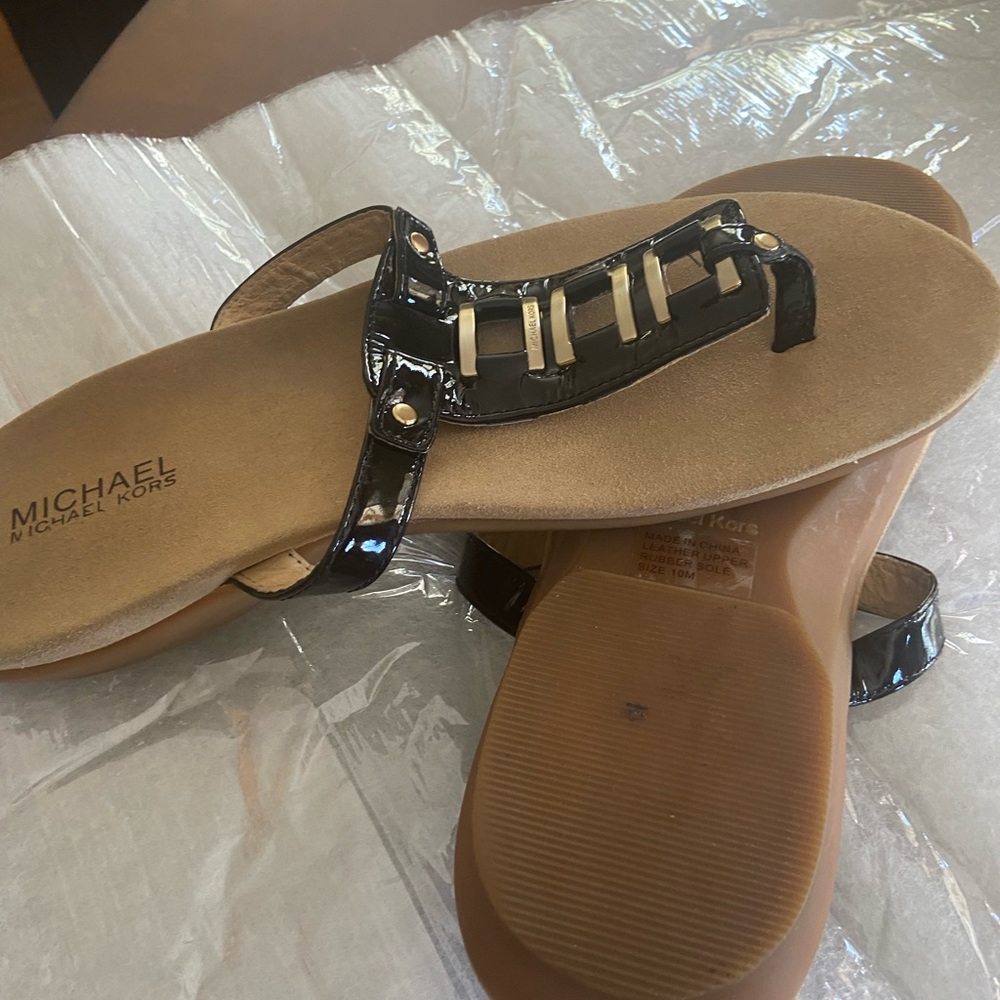 Michael kors sandal